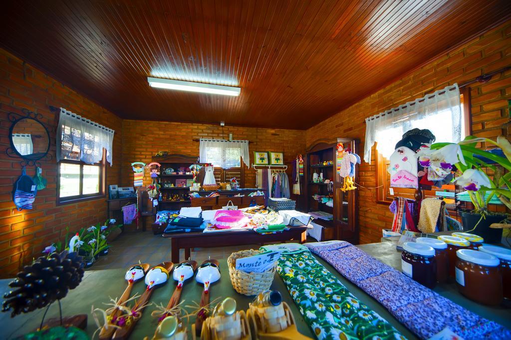 Hotel Pousada Dos Pinhos Pedra Azul  Esterno foto