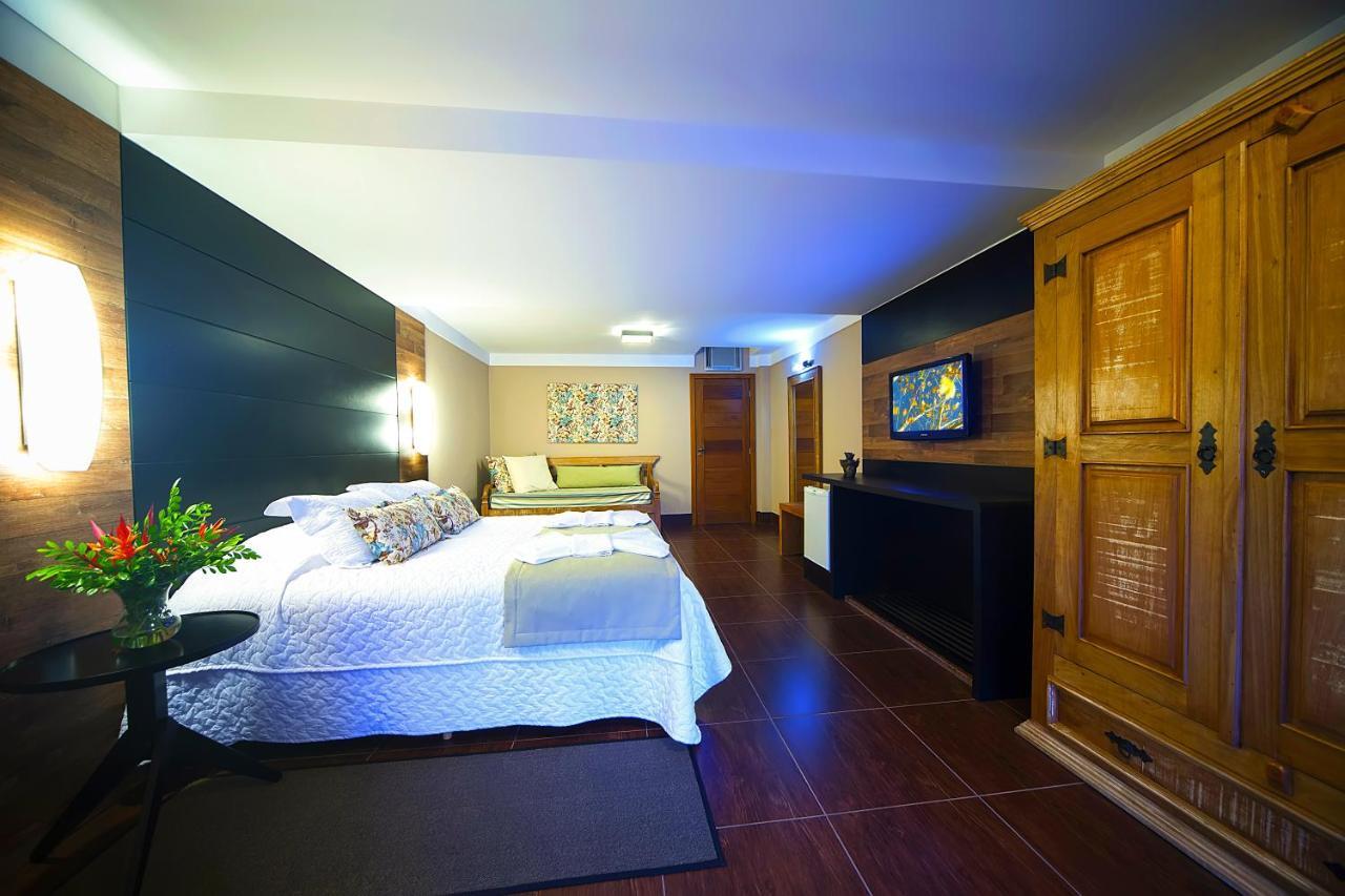 Hotel Pousada Dos Pinhos Pedra Azul  Esterno foto