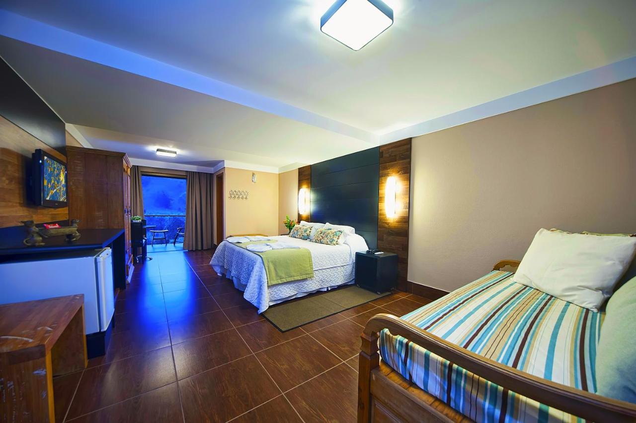 Hotel Pousada Dos Pinhos Pedra Azul  Esterno foto